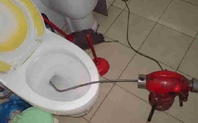 商州马桶通下水